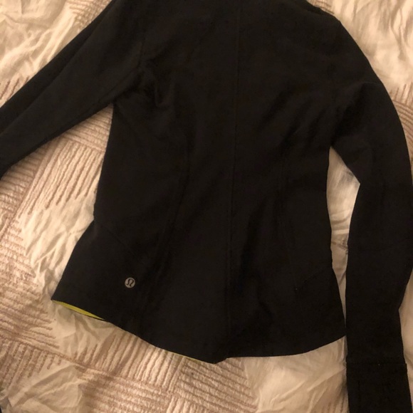 Lululemon tracker jacket - Picture 2 of 4